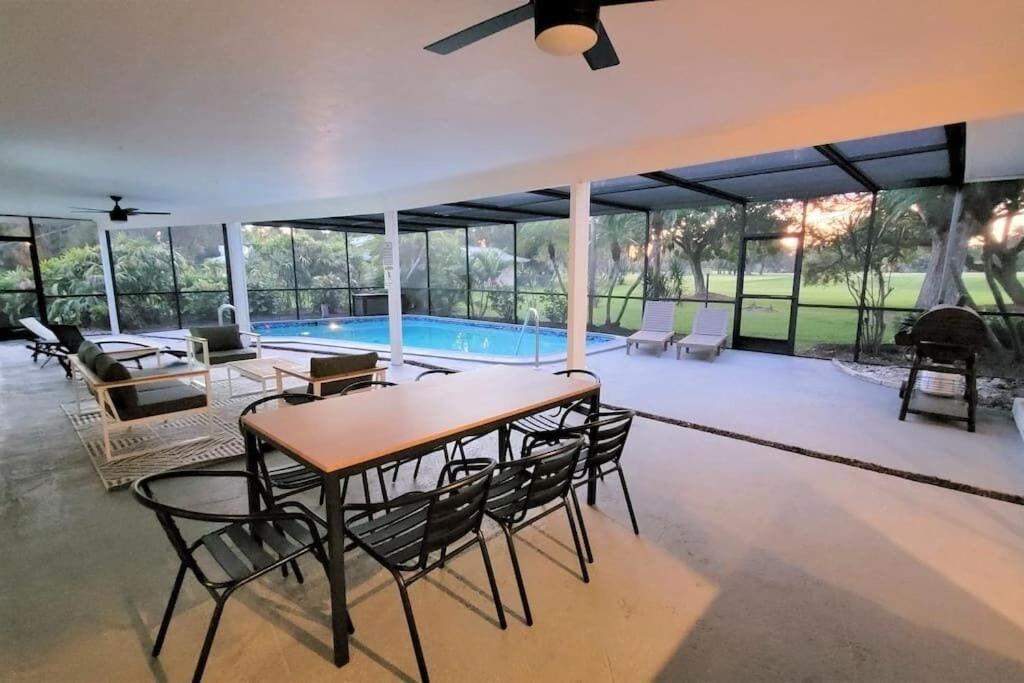 Remodeled 4Br Pool Home / Golf View/Near Beaches Sarasota Esterno foto
